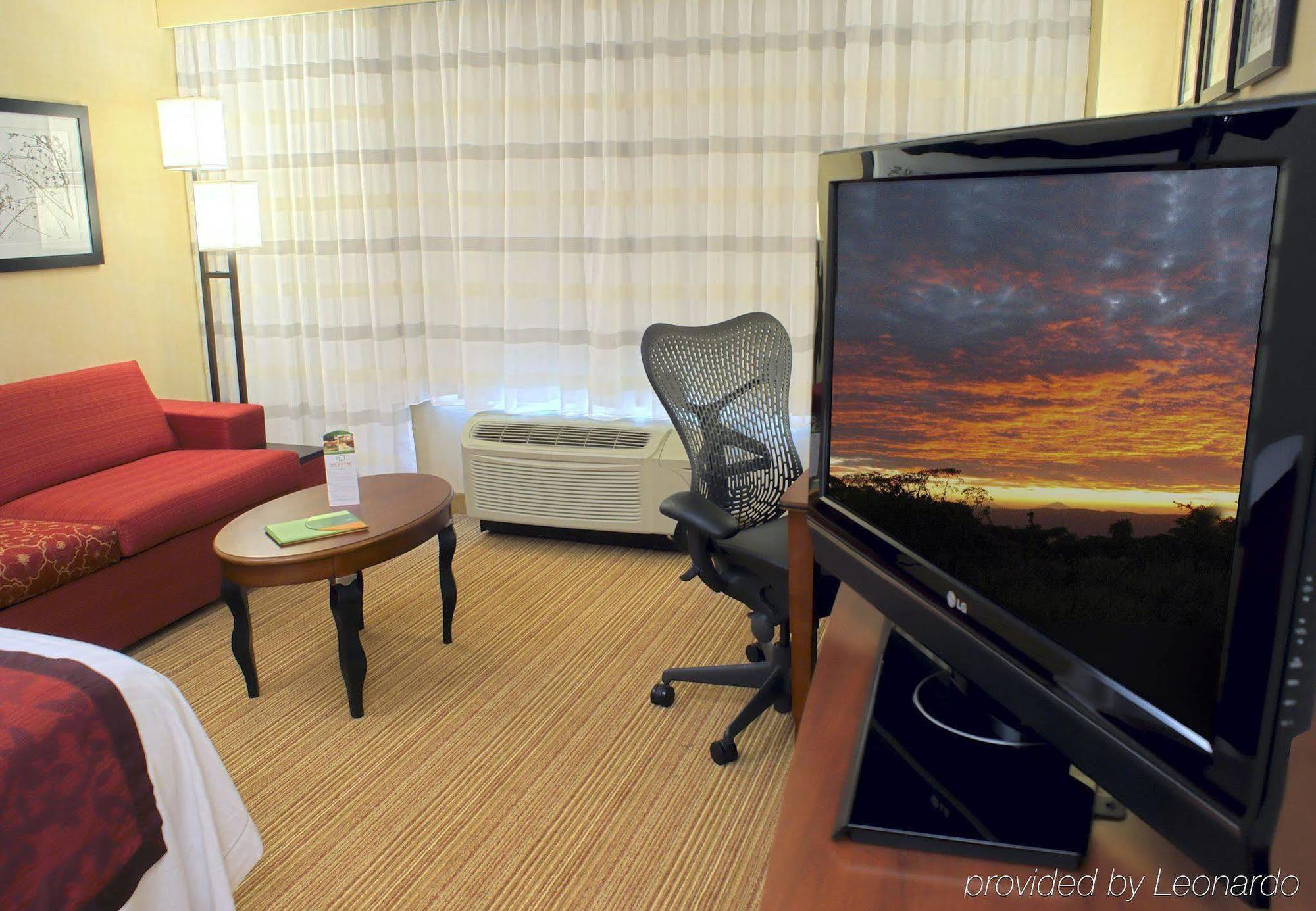 Courtyard By Marriott Silver Spring Downtown Oda fotoğraf